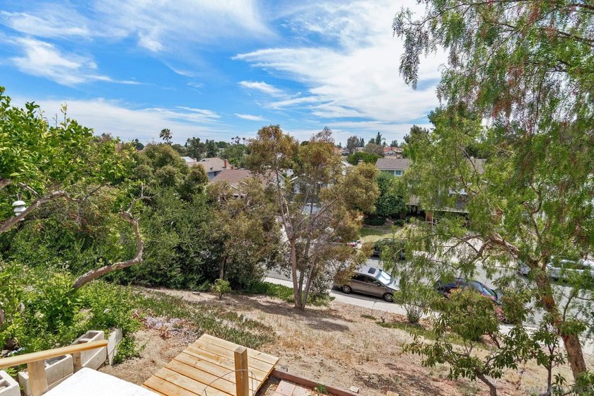 Experience elevated single-level living in this beautifully - photo 30