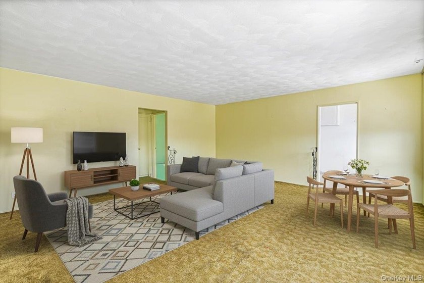 Welcome to this charming 2-bedroom, 1-bath garden apartment in - photo 4