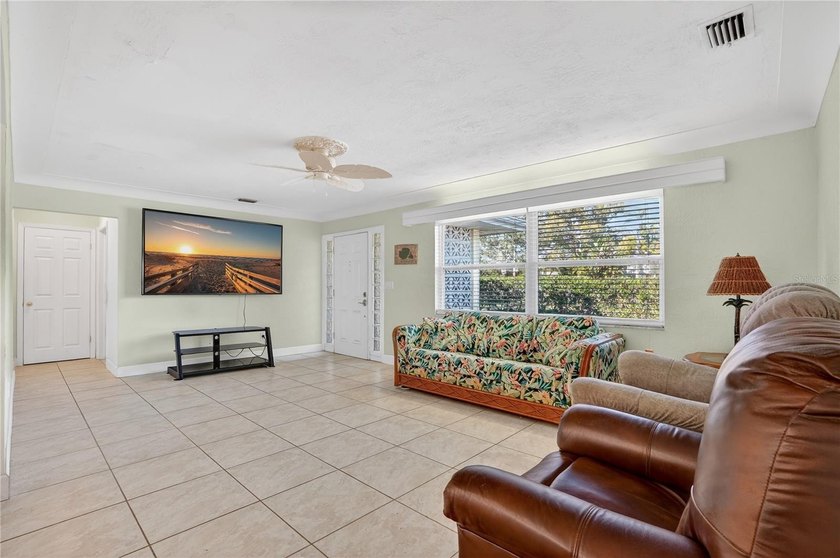Prime Location, Solid Bones, Unlimited Potential - Price Reduced - photo 4