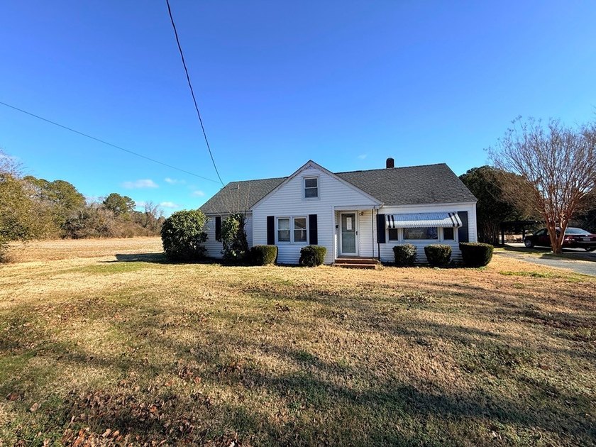 1,280 sq. ft. ranch-style residence situated on a .25-acre lot - photo 2