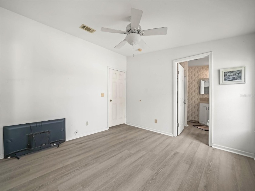 This partially furnished home comes as you see it. The unit was - photo 13