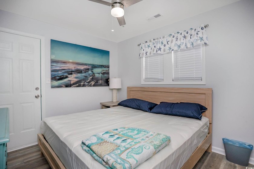 Do you want to live on VACATION full time or have a fabulous - photo 19