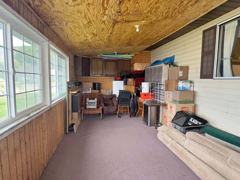 PRICE DROP! Price reduced by $10,000 AND seller will pay $20,000 - photo 33