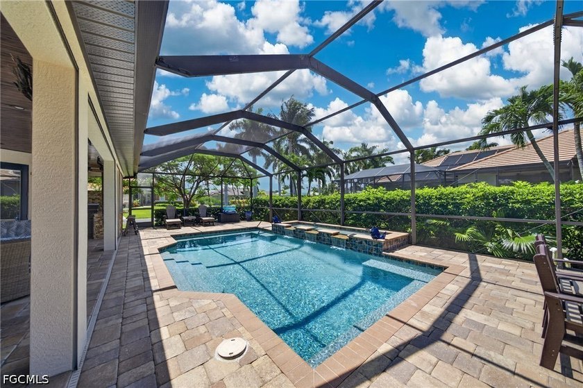 Walking distance to Cape Harbour! RV garage with Car Lift - photo 35