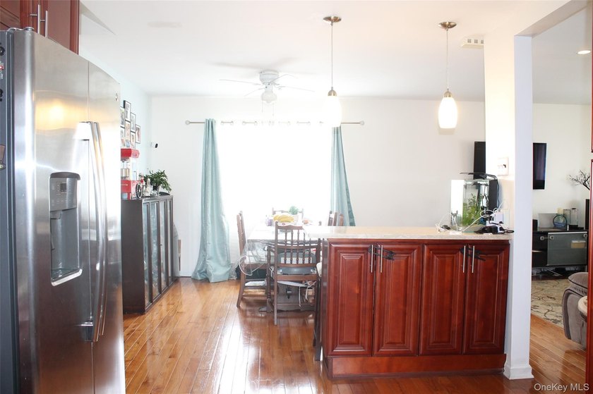 Welcome to your new home- a beautifully maintained and fully - photo 12