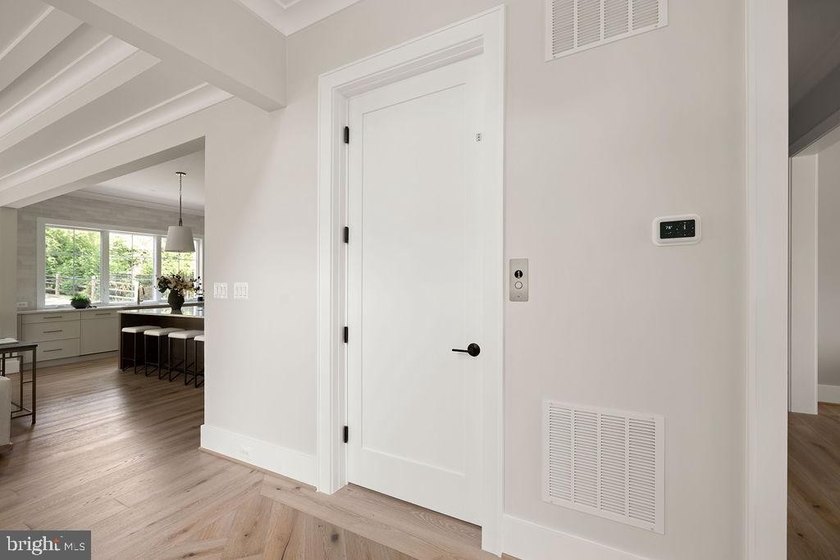 Cherry Hill Custom Homes presents this beautiful new custom home - photo 22