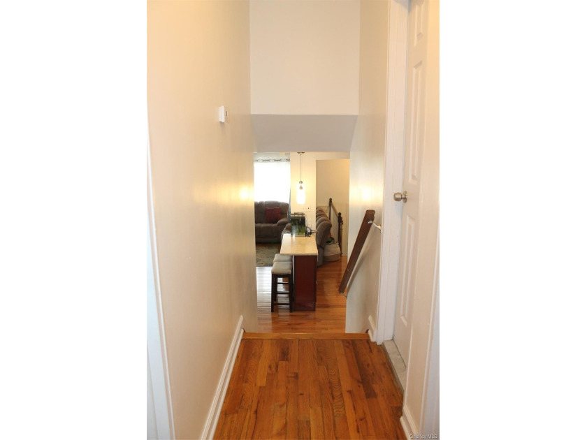 Welcome to your new home- a beautifully maintained and fully - photo 24