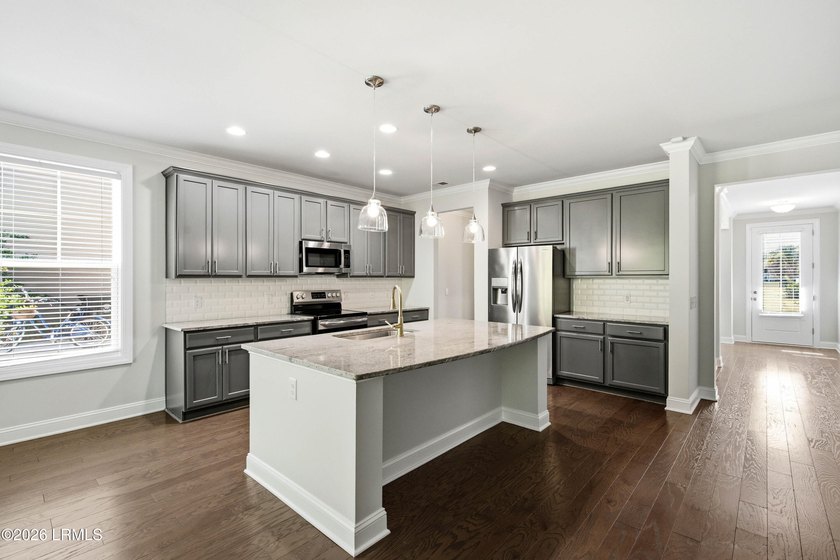 Welcome to 3674 Oyster Bluff Drive! Just 5 minutes from historic - photo 17