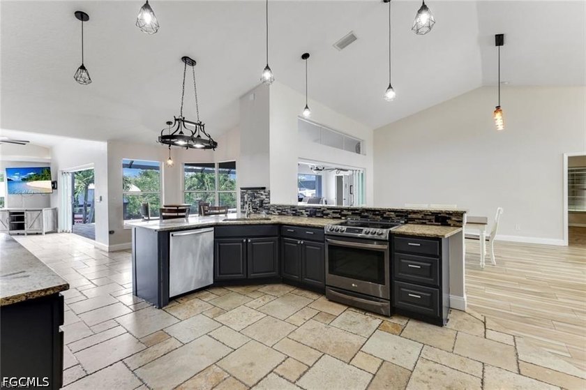Welcome to your dream waterfront retreat! This beautifully - photo 14