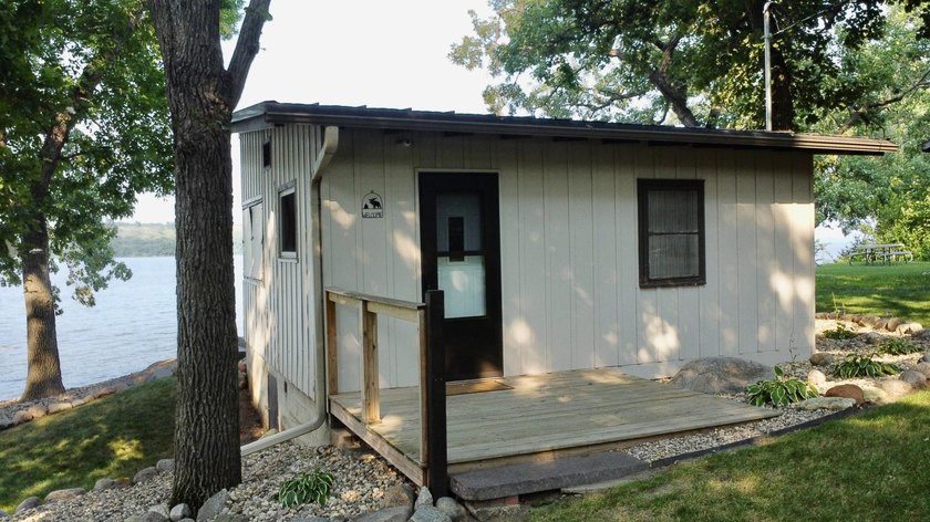 Enjoy the timeless charm of lake life at this nostalgic retreat - photo 18