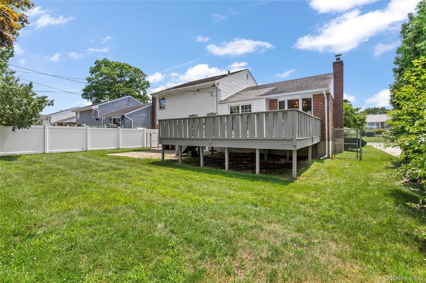 Welcome to 3951 Bernice Road in Seaford! Nestled on a quiet - photo 19