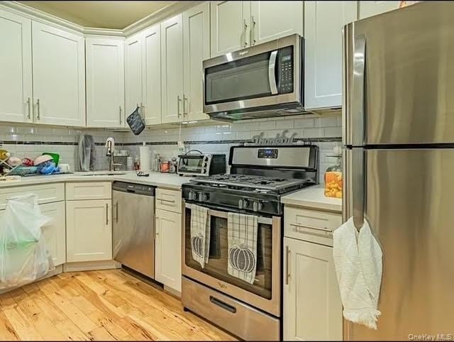 Fantastic opportunity to own a beautifully renovated mixed-use - photo 16