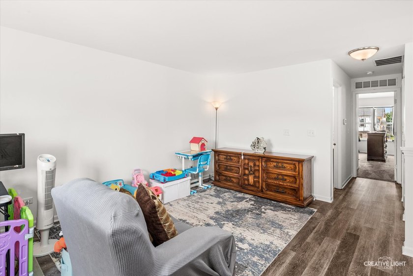 Discover comfort and convenience in this beautiful 2-bedroom - photo 3