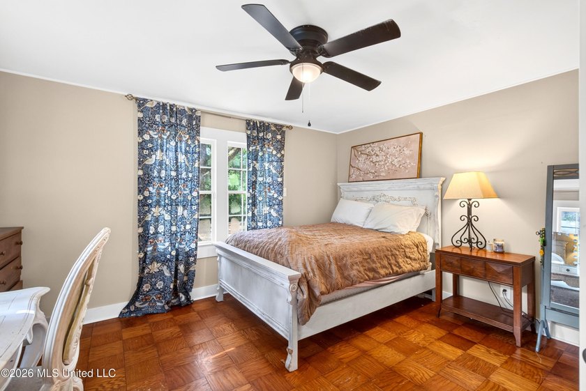 Fall in love with the rustic cottage charm and cozy feel of this - photo 23