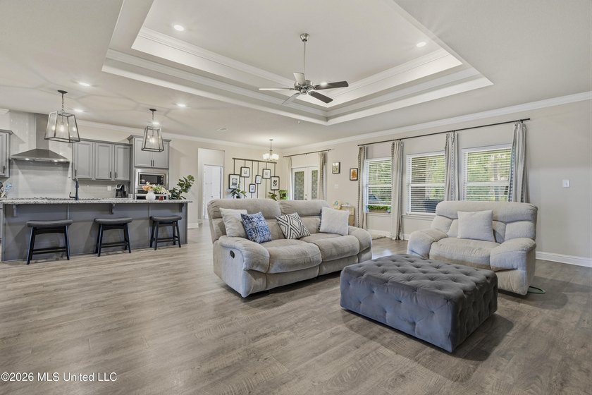 Step into this stunning 5-bedroom, 3-bathroom home offering the - photo 14