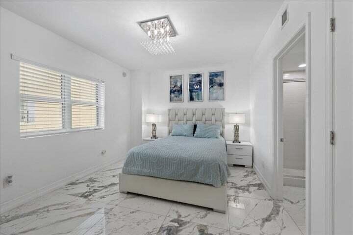 Beautifully 3BR/3.5BA Intracoastal condo with breathtaking water - photo 10