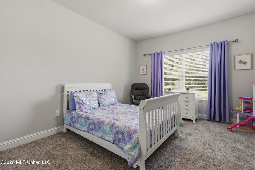 Step into this stunning 5-bedroom, 3-bathroom home offering the - photo 35