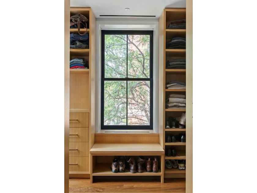 435 Henry Street is one of the most remarkable townhouses in - photo 14