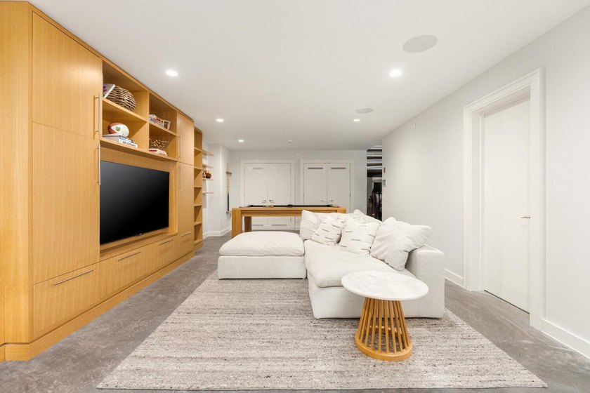 435 Henry Street is one of the most remarkable townhouses in - photo 22