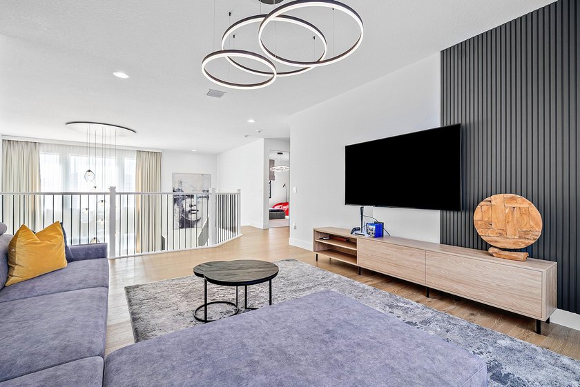 A masterfully upgraded contemporary home with a private resort - photo 25