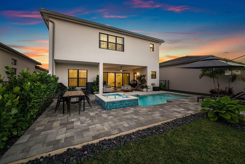 A masterfully upgraded contemporary home with a private resort - photo 51