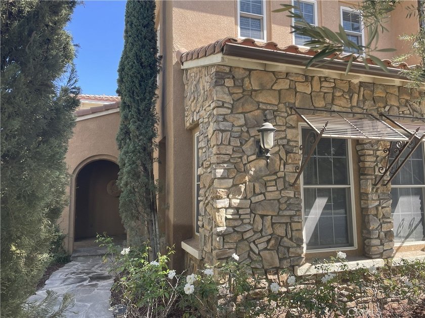 Welcome to 26958 Timberline Terrace in the desirable gated - photo 2