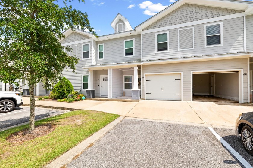 Beautifully maintained, thoughtfully designed townhome in the - photo 15