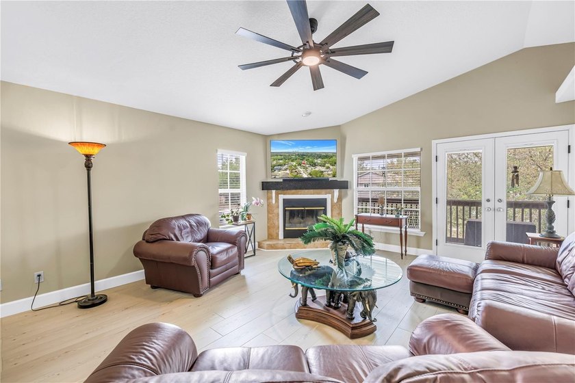 Spacious two story 3-bedroom 2-bath home with many updates - photo 31