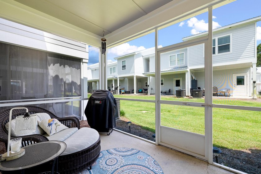 Beautifully maintained, thoughtfully designed townhome in the - photo 38