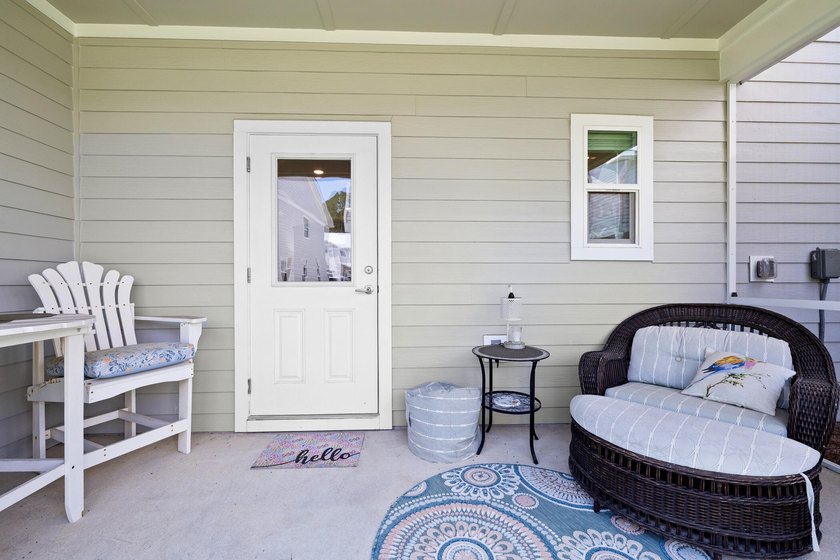 Beautifully maintained, thoughtfully designed townhome in the - photo 39