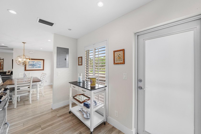 Beautifully updated 2-bedroom, 2-bath second-floor residence in - photo 15