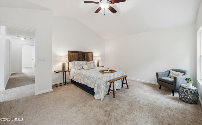 Turn Key 4 Bed 2.5 Bath home with a big yard in the desirable - photo 17