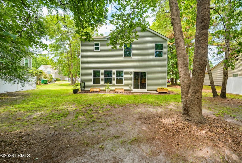 Turn Key 4 Bed 2.5 Bath home with a big yard in the desirable - photo 28