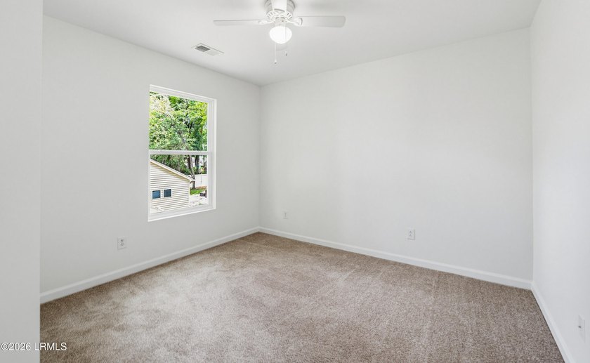 Turn Key 4 Bed 2.5 Bath home with a big yard in the desirable - photo 30