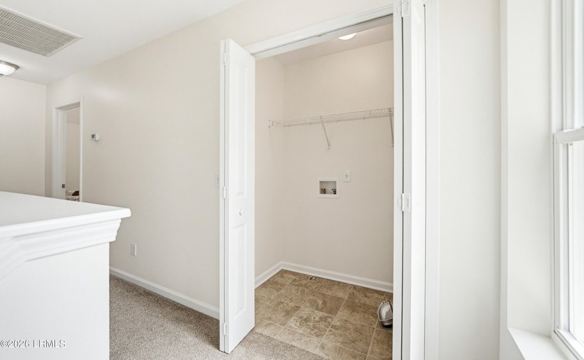 Turn Key 4 Bed 2.5 Bath home with a big yard in the desirable - photo 36