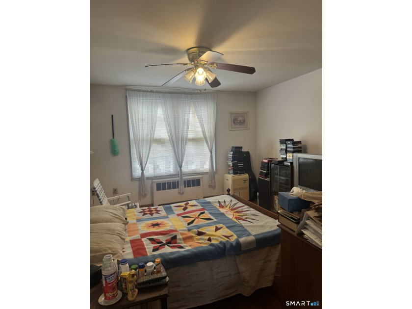 Why rent when you can own? Welcome to this cozy one-bedroom - photo 6
