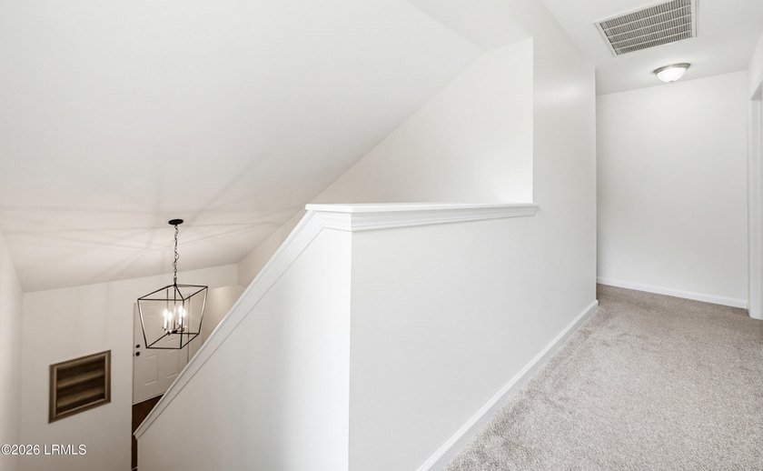 Turn Key 4 Bed 2.5 Bath home with a big yard in the desirable - photo 37