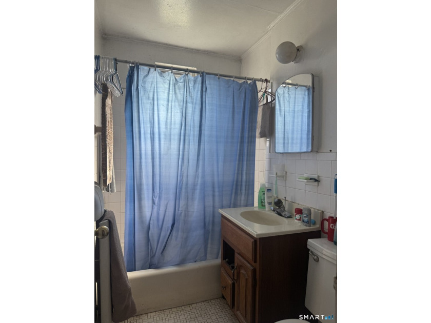 Why rent when you can own? Welcome to this cozy one-bedroom - photo 7
