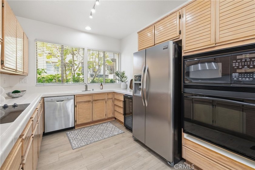 Welcome to 909 Muirfield Dr, situated in the heart of Newport - photo 6