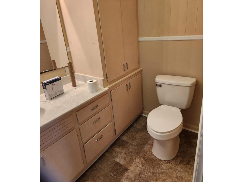 Discover the perfect blend of opportunity and privacy with this - photo 12