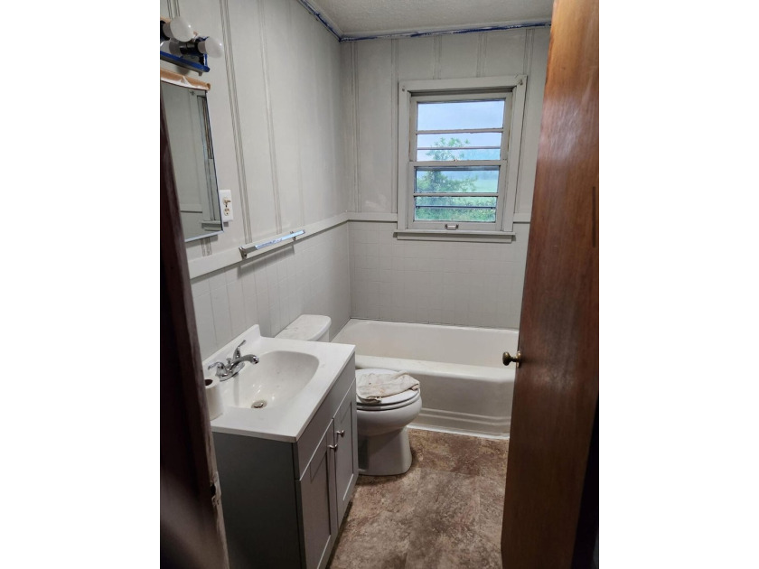 Discover the perfect blend of opportunity and privacy with this - photo 14