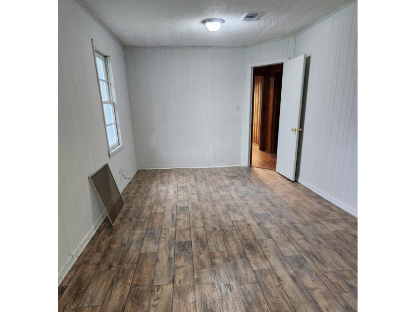 Discover the perfect blend of opportunity and privacy with this - photo 15