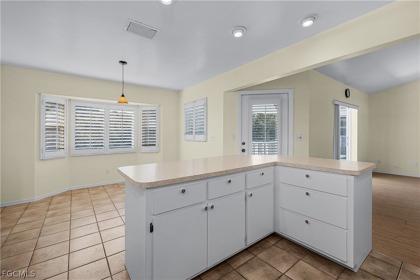 Captains Cove, 2- bedrooms 2.5- baths, Piling Home and pool at - photo 24