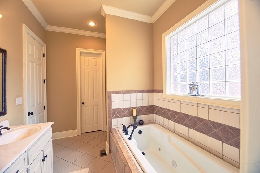 Southern charm meets peaceful country living. Built in 2007 - photo 6
