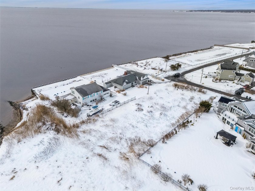 Build your coastal masterpiece on this rare, unique parcel - photo 5