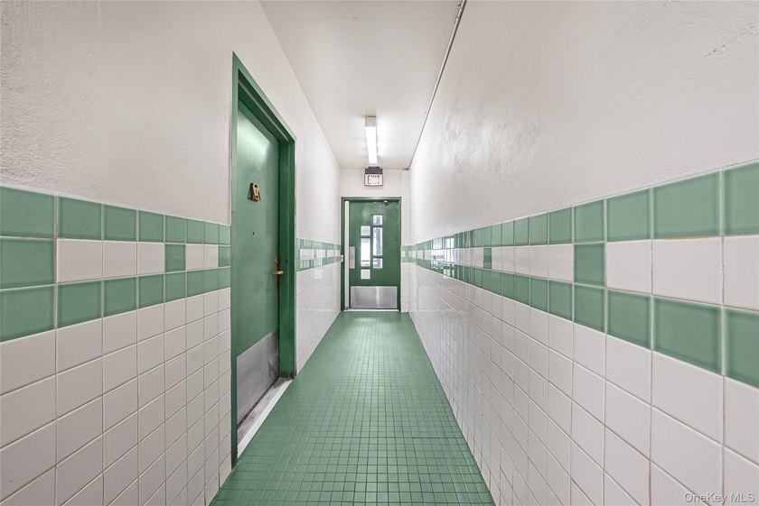 Welcome to this beautiful studio unit in the heart of Harlem. It - photo 13