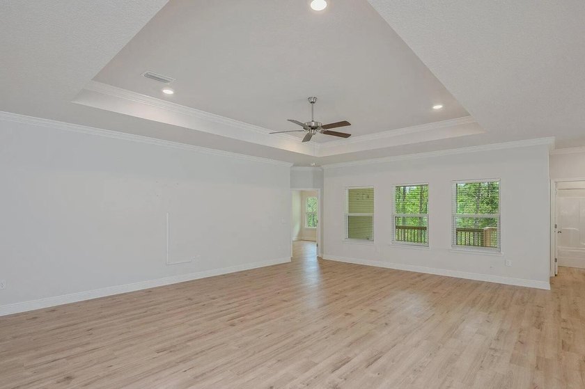 Need space and a great location at an affordable monthly - photo 12