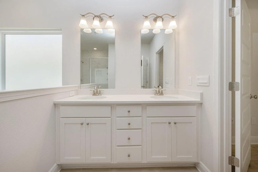 Need space and a great location at an affordable monthly - photo 18