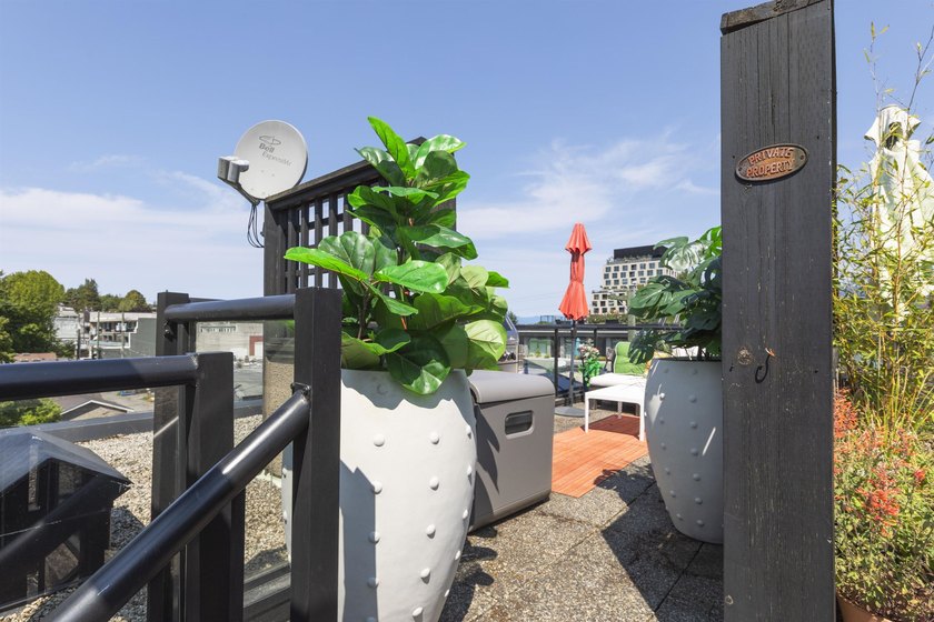 Welcome to Alma Court, an intimate boutique building tucked away - photo 21