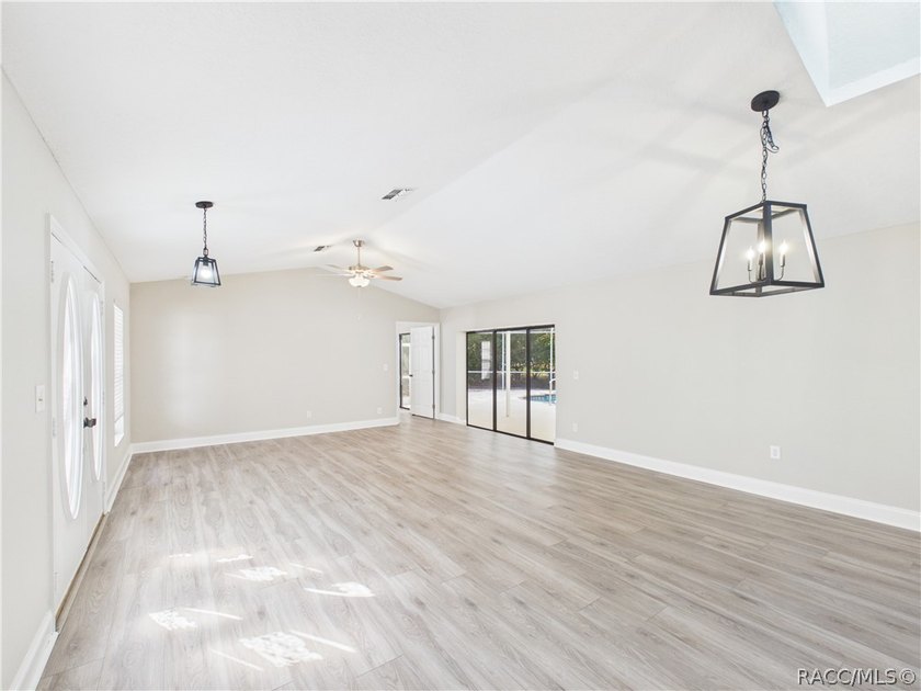 Welcome to 7256 Royal Oak Dr. This 3/2/2 offers the perfect - photo 13